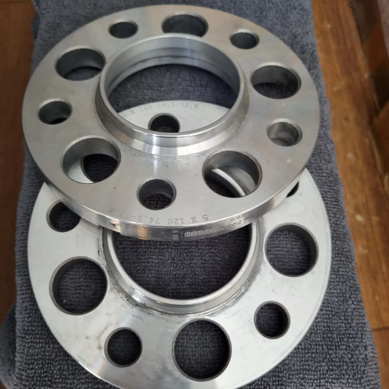 5×120×74.1-72.6×2cm