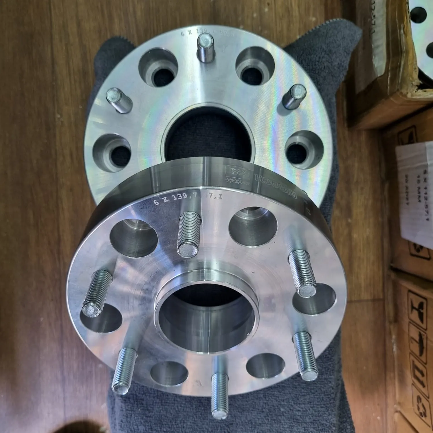 6×139.7×67.1×4cm
