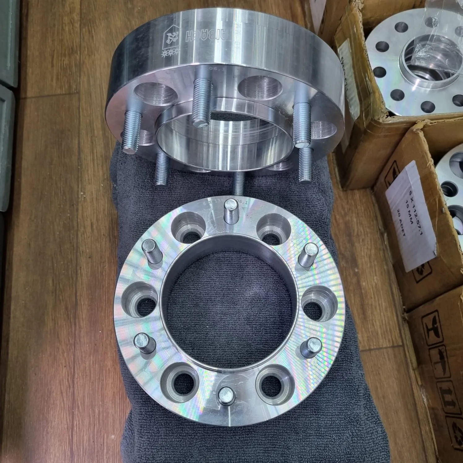6×139.7×106×4cm