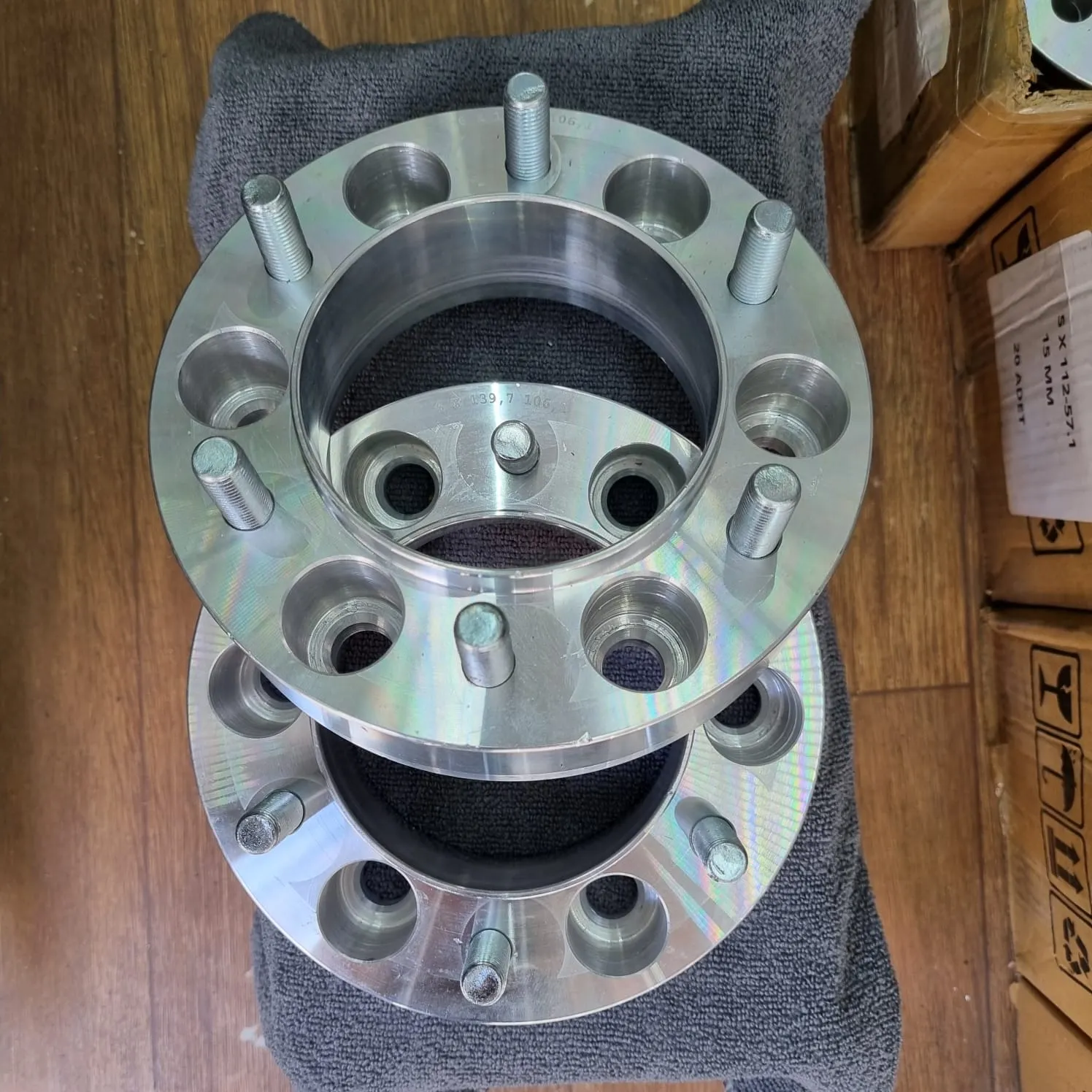 6×139.7×106×3cm